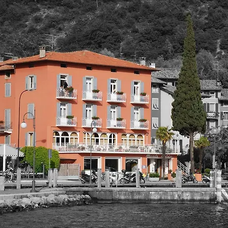 Hotel Monte Baldo Torbole Sul Garda